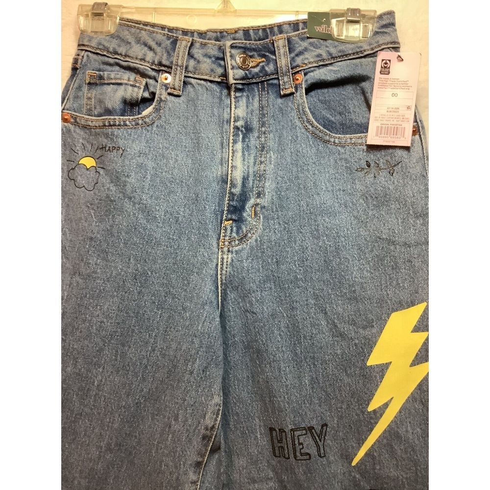 Wild Fable Womens ankle jeans size 00/24 with wide leg graphic design streetwear - Picture 2 of 10